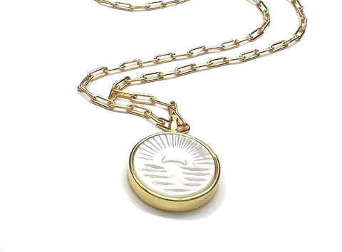 MOTHER OF PEARL SUNSET NECKLACE