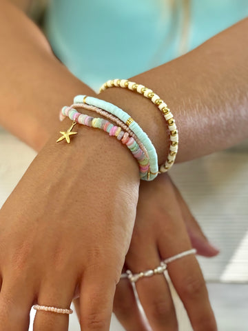 #60189 MULTI SHELL CHARM BRACELET