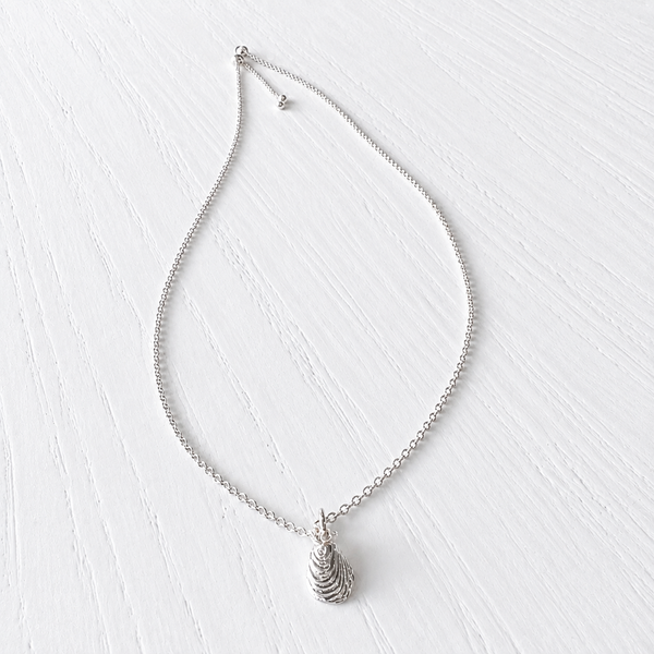#80271 SMALL OYSTER NECKLACE