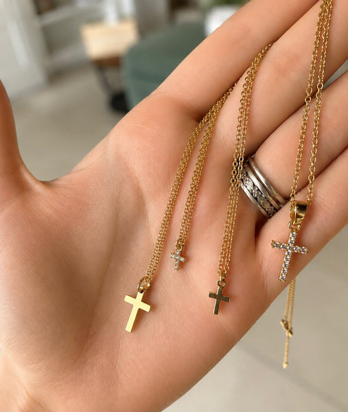 #80273 CROSS NECKLACE