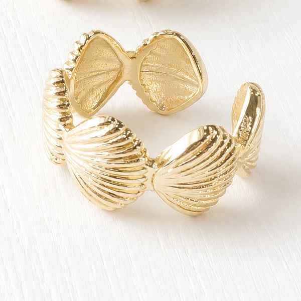 #9553 LINKED CLAM SHELL RING