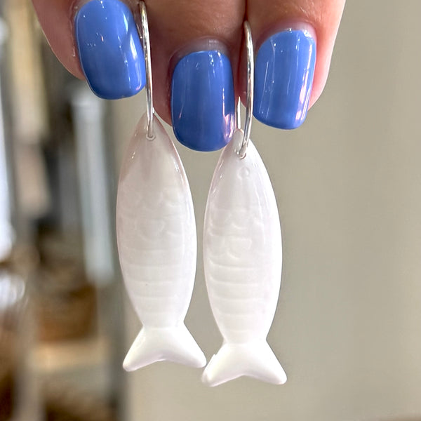#2713 WHITE SANDS FISH HOOP