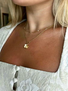 #80210 BLUSH WINGS CLUSTER CHARM NECKLACE