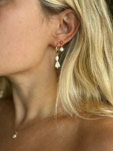 #2695 MOP PEARL FLOWER DROP HOOP