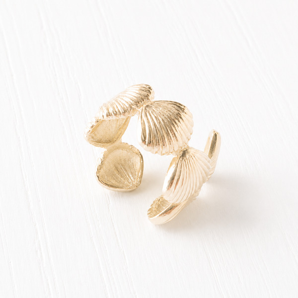 #9553 LINKED CLAM SHELL RING