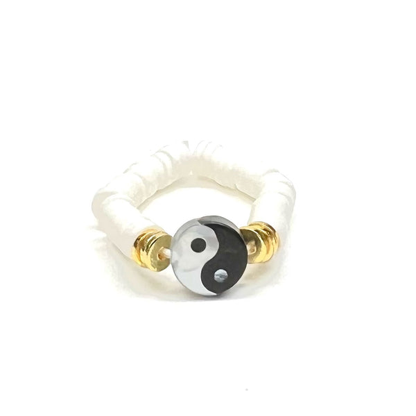 MOTHER OF PEARL YING YANG HEISHI RING